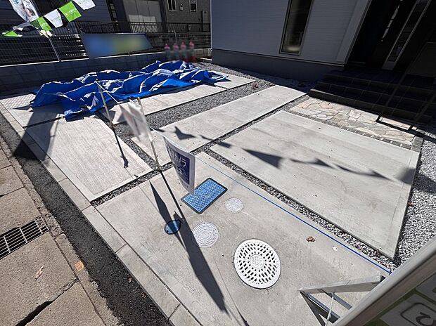 並列2台駐車可能なゆとりのカースペース 