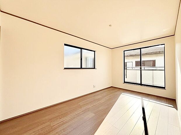 2面採光を確保した明るい空間。家族みんなが快適な暮らしを実現する設計です。