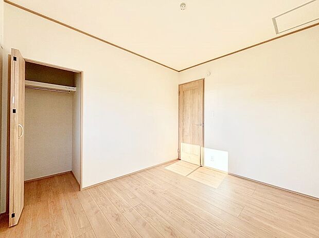 収納が充実しているので、居住スペースを広く使えます。