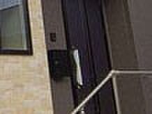 シンプルデザインのポスト。