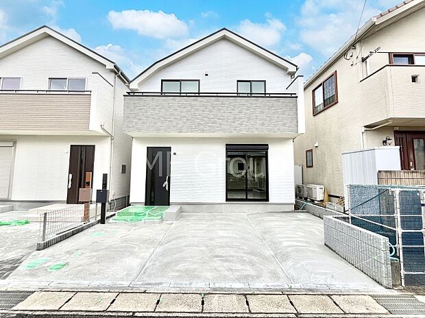 洗練された外観、上質な住空間が広がる室内は永く安心して過ごせる住居です。