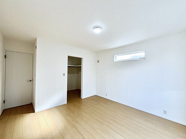 子供部屋にもおすすめな収納スペースたっぷりの居室