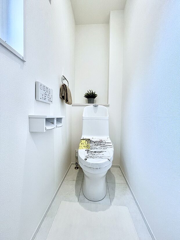 トイレは1階と2階それぞれに配置されていてとても便利です。 