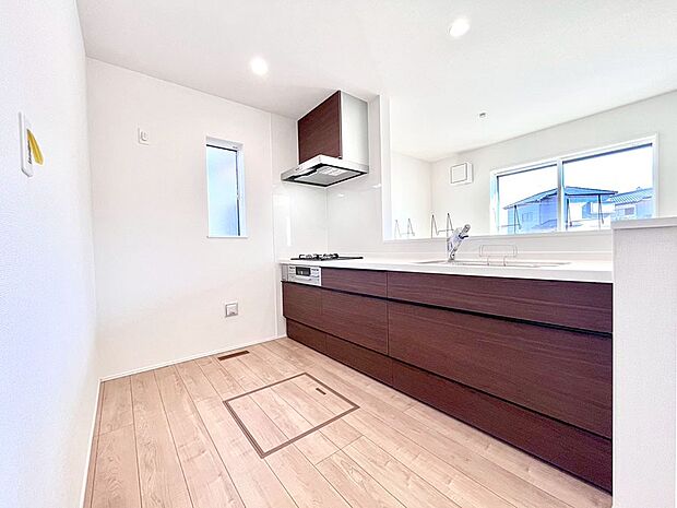 ゆとりあるキッチンではご家族と楽しくお料理ができます。