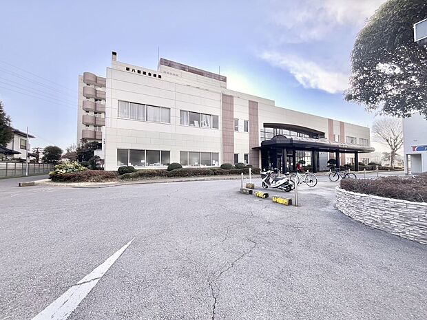 病院 2000m 新八街総合病院