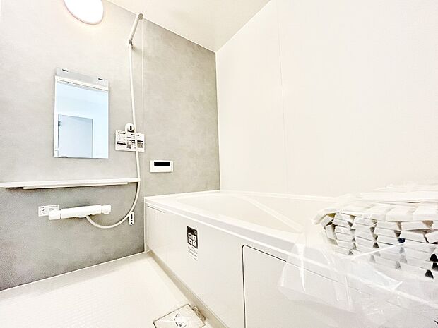 落ち着いた雰囲気でゆっくりお寛ぎいただけるバスルーム