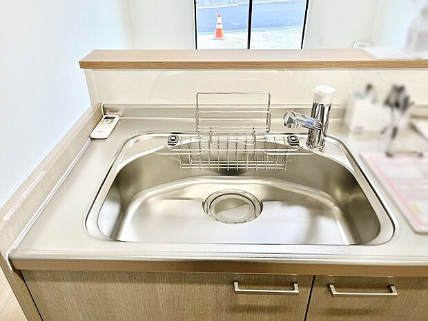 広々としたシンクでお料理やお皿洗いもラクラク快適に!