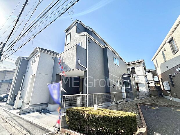 洗練された外観、上質な住空間が広がる室内は永く安心して過ごせる住居です。