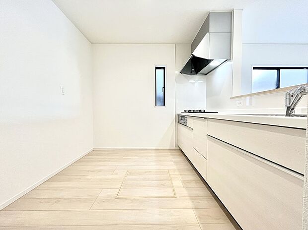 ゆとりあるキッチンではご家族と楽しくお料理ができます。