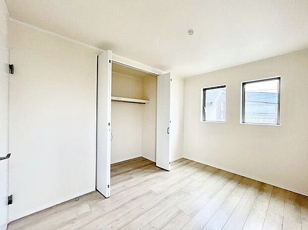 子供部屋にもおすすめな収納スペースたっぷりの居室