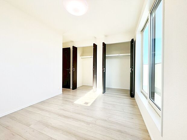 収納が充実しているので居住スペースを広々使えます