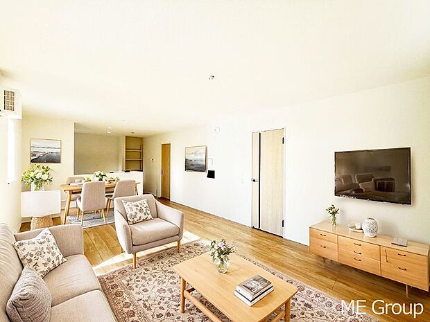 落ち着いた雰囲気のＬＤＫは家族みんなの快適空間※家具はCGです