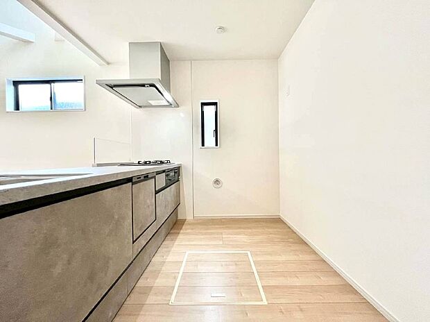 ゆとりあるキッチンではご家族と楽しくお料理ができます。