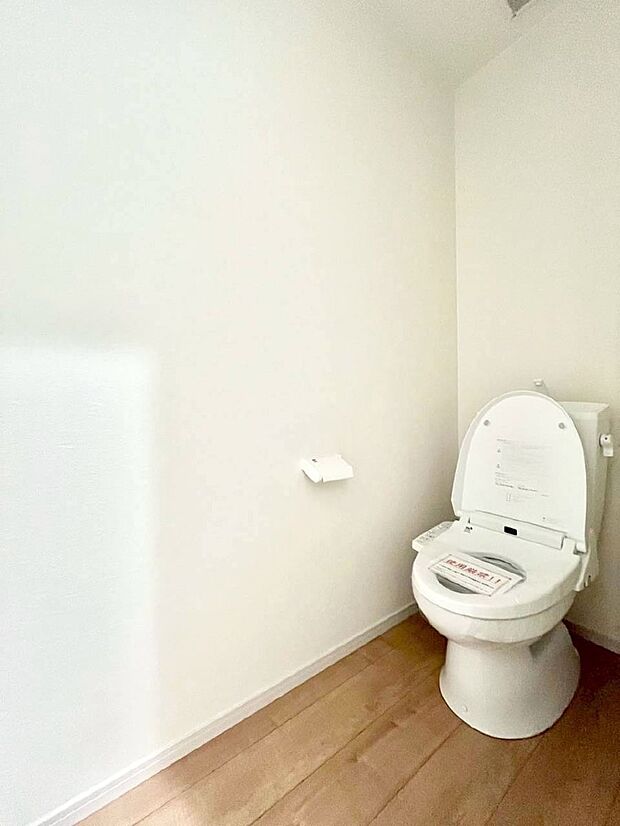 トイレは1階と2階それぞれに配置されていてとても便利です。 