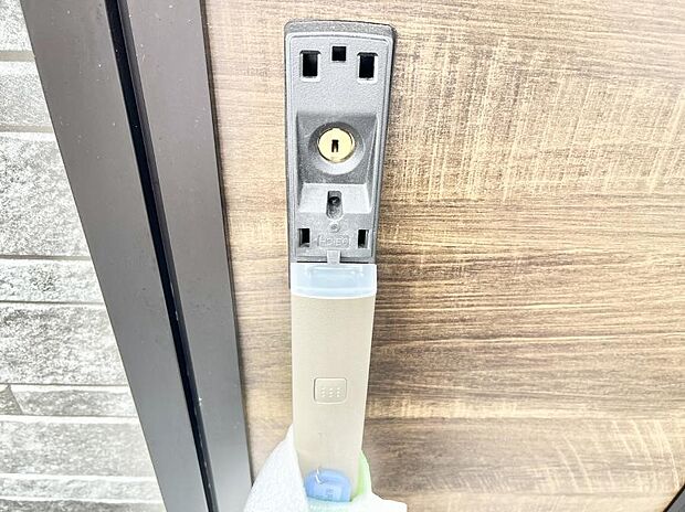 スマートに開錠できる電子キー