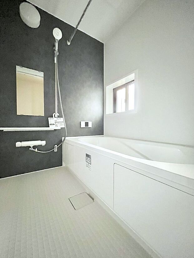 一日の疲れを癒やす大切なバスタイム。ゆっくりとお風呂を楽しんで疲れをとりたいですね!