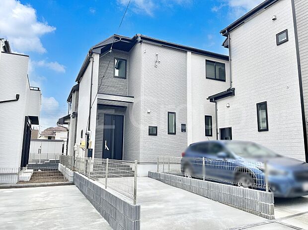 洗練された外観、上質な住空間が広がる室内は永く安心して過ごせる住居です。