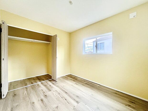 アクセントクロスがお部屋全体を明るい印象にしてくれます