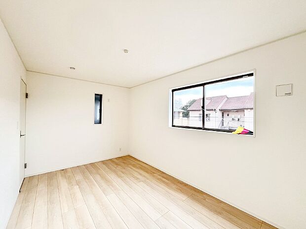 爽やかな日差しがお部屋全体を優しく包み込んでくれます