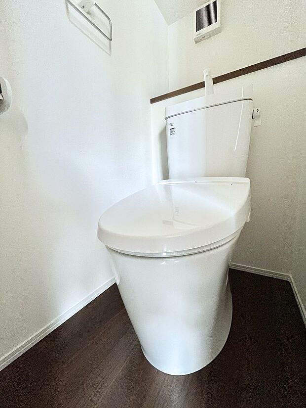 トイレは温水洗浄機能付き