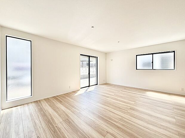 家族の笑顔が自然と生まれてくる、そんな雰囲気のダイニングに仕上がっています