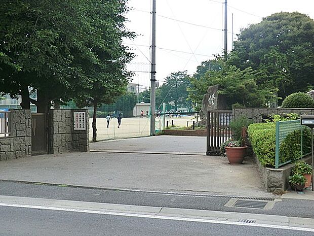 小学校 1300m 船橋市立法典小学校