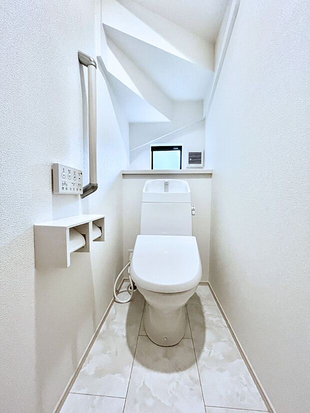トイレは1階と2階それぞれに配置されていてとても便利です。