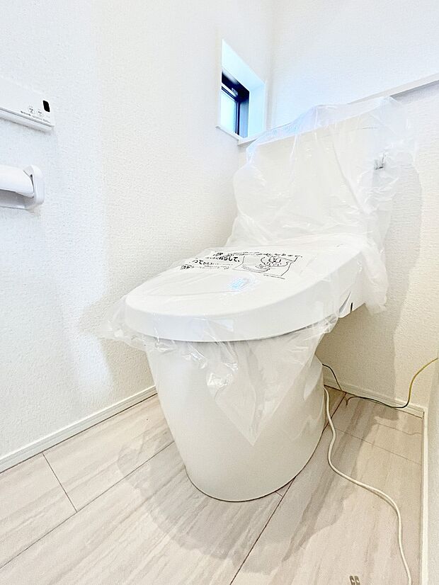 トイレは安心の2箇所！朝のバタバタも一安心です。 