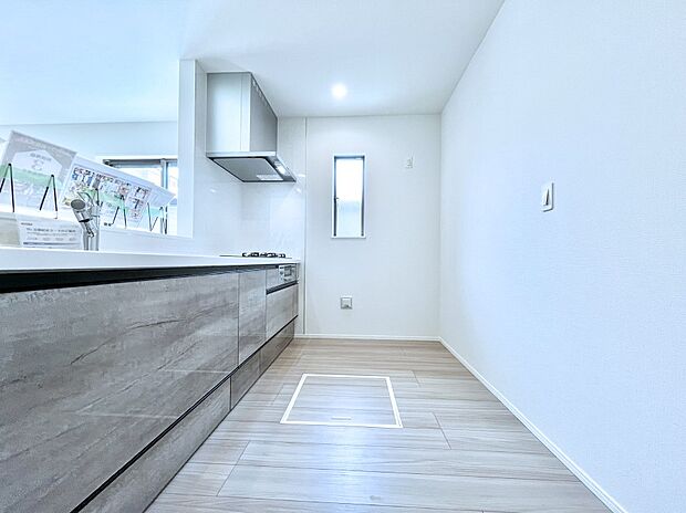 料理をしながらでもご家族との会話を楽しめる対面キッチン