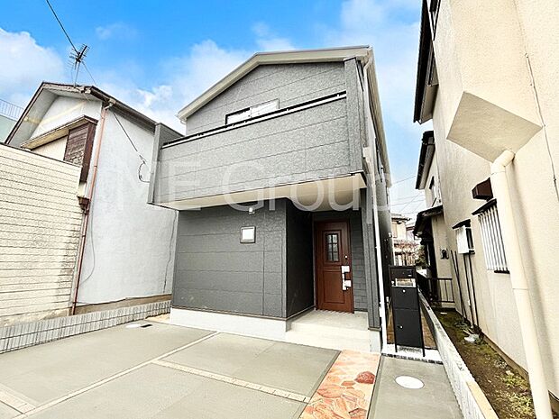 開放感溢れる広々リビングで家族団らんが楽しめるマイホーム!