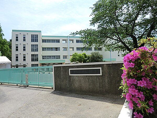 小学校 1000m 流山市立長崎小学校