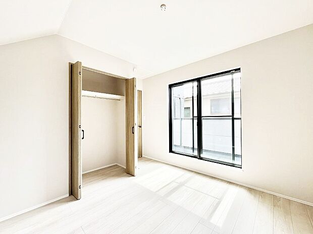 収納が充実しているので居住スペースを広々使えます