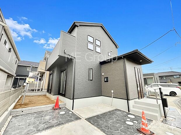 洗練された外観、上質な住空間が広がる室内は永く安心して過ごせる住居です。