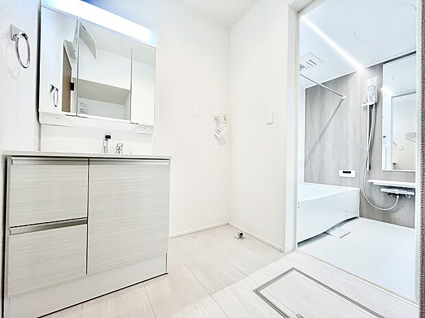 身支度もスムーズにおこなえる脱衣場