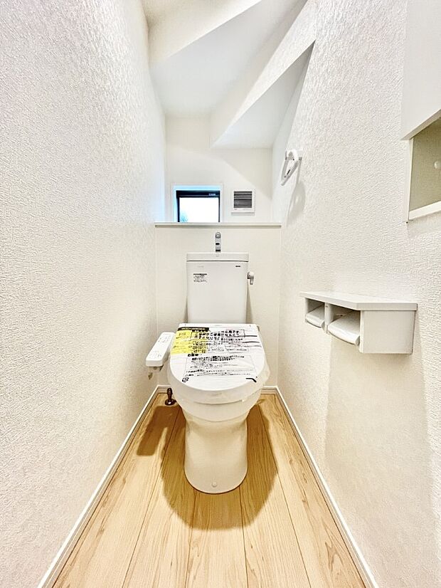トイレは安心の2箇所!朝のバタバタも一安心です。
