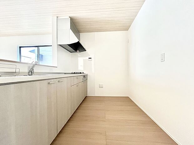 ゆとりあるキッチンではご家族と楽しくお料理ができます。