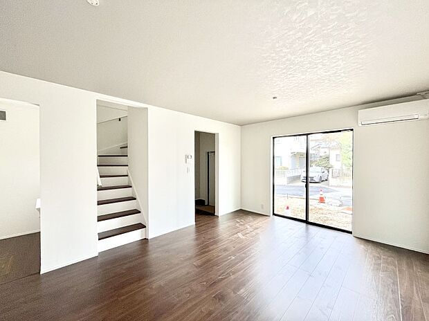 リビング階段が家族の笑顔と会話をつないでくれます  