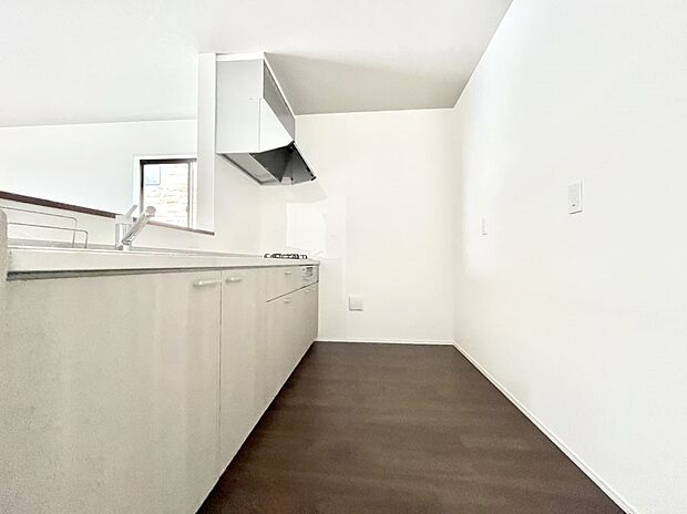 ゆとりあるキッチンではご家族と楽しくお料理ができます。