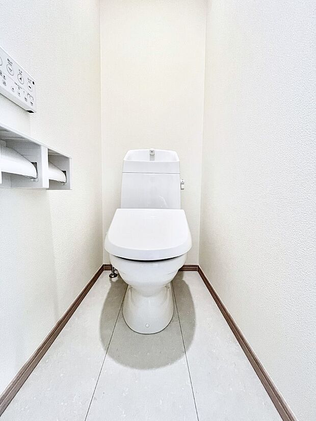 トイレは安心の2箇所!朝のバタバタも一安心です。