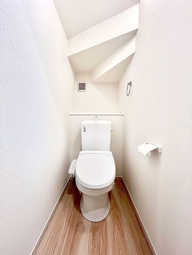 トイレは1階と2階それぞれに配置されていてとても便利です。