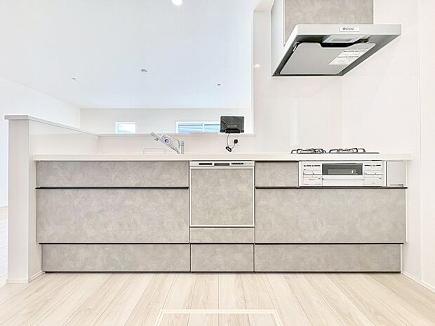 毎日使うキッチンだから、使いやすさ&お手入れのしやすさにこだわりました。