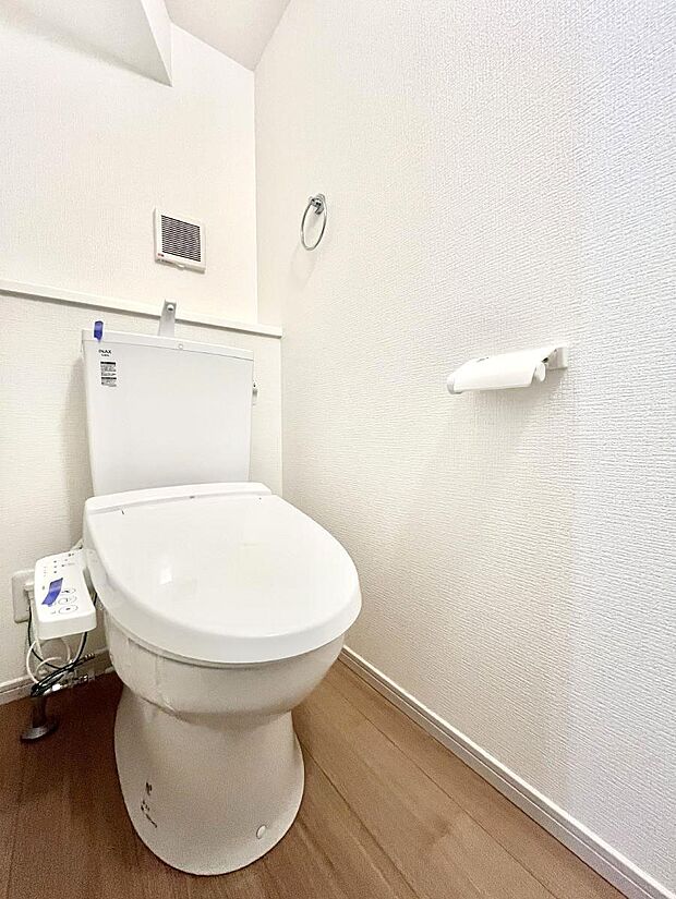 トイレは1階と2階それぞれに配置されていてとても便利です。 