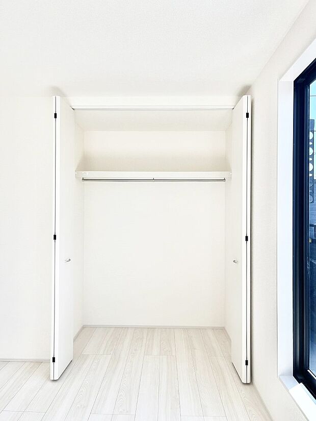 たっぷりの収納スペースで快適に暮らせそう