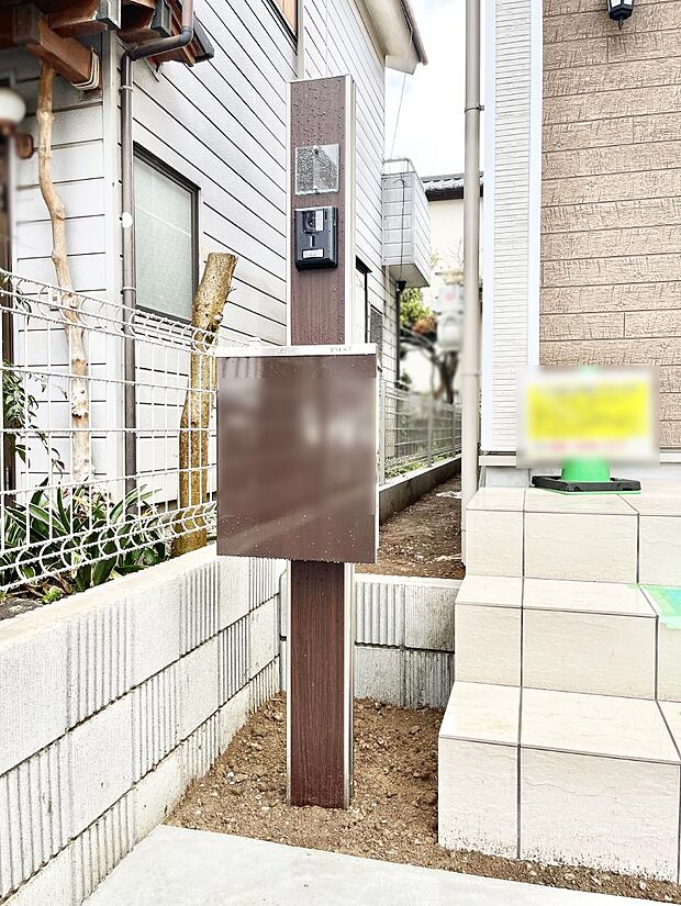 表札・インターホン・ポストをひとつに集約