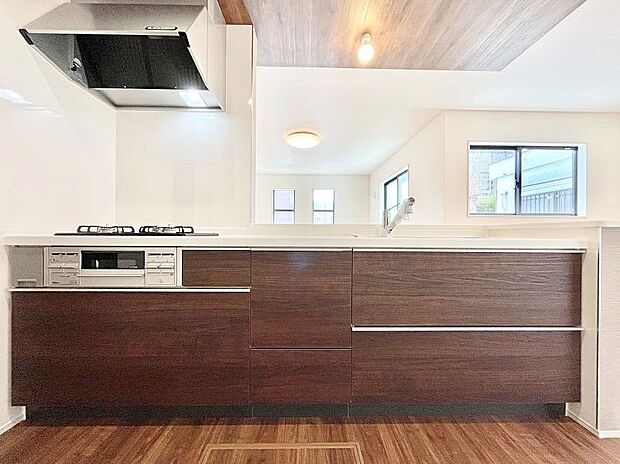 毎日使うキッチンだから、使いやすさ&お手入れのしやすさにこだわりました。