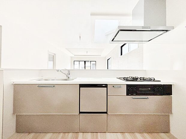 毎日使うキッチンだから、使いやすさ&お手入れのしやすさにこだわりました。