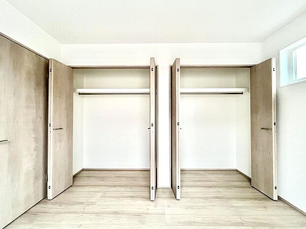 たっぷりの収納スペースで快適に暮らせそう