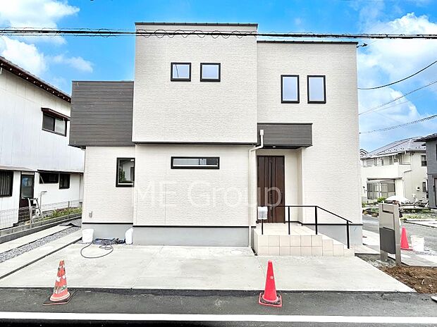 溢れる陽光でご家族の笑顔も輝く