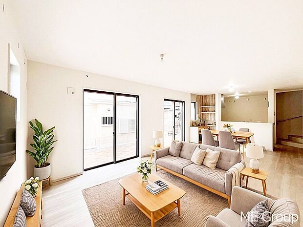 落ち着いた雰囲気のＬＤＫは家族みんなの快適空間※家具はCGです