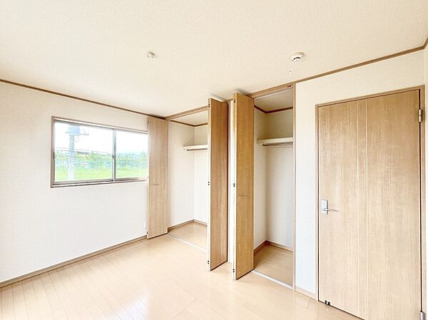 収納が充実しているので居住スペースを広々使えます